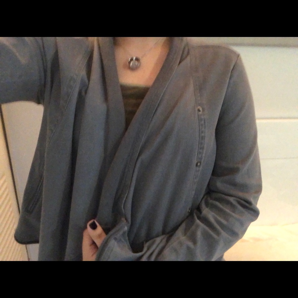 Jacket - Picture 5 of 5